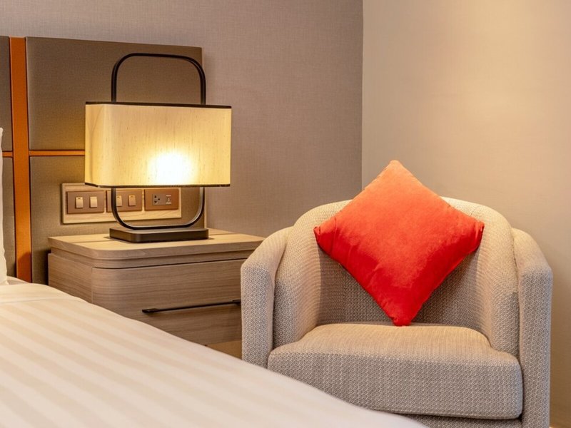 Boulevard Hotel Bangkok  48