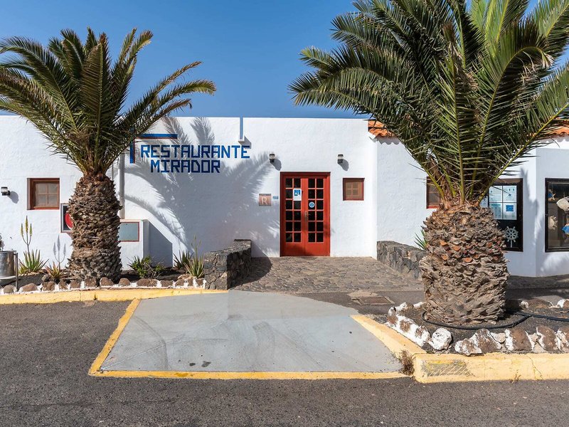 Bungalows Castillo Club Lake 5