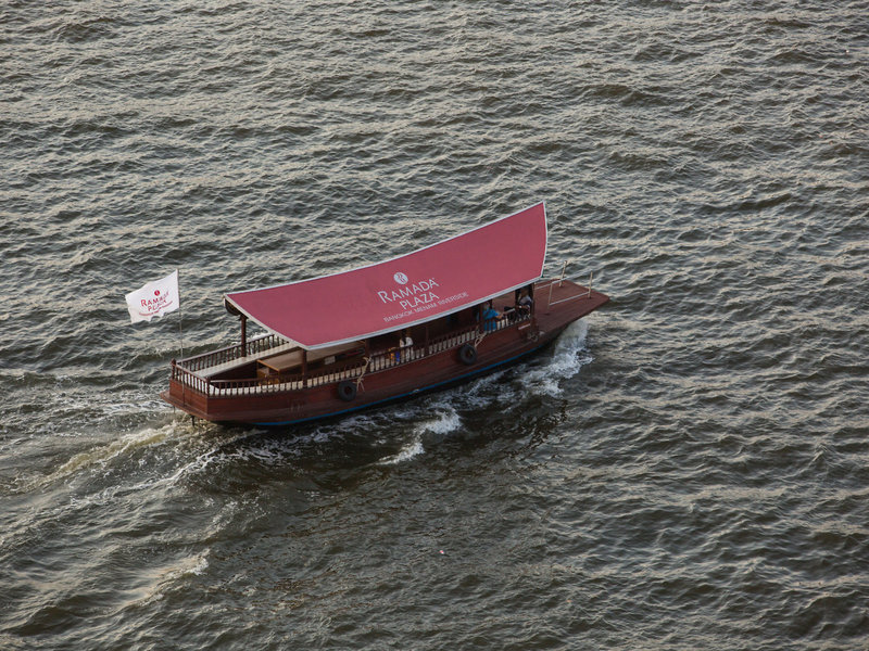 Ramada Plaza by Wyndham Bangkok Menam Riverside 12