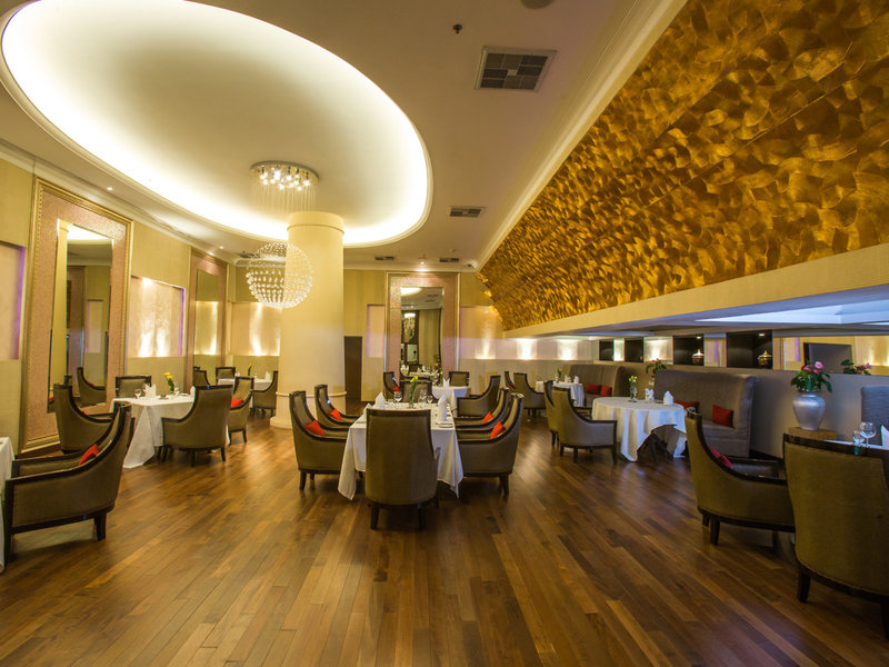 Ramada Plaza by Wyndham Bangkok Menam Riverside 26