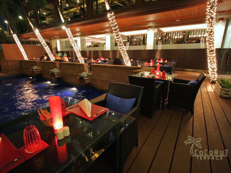 Ramada Plaza by Wyndham Bangkok Menam Riverside 35