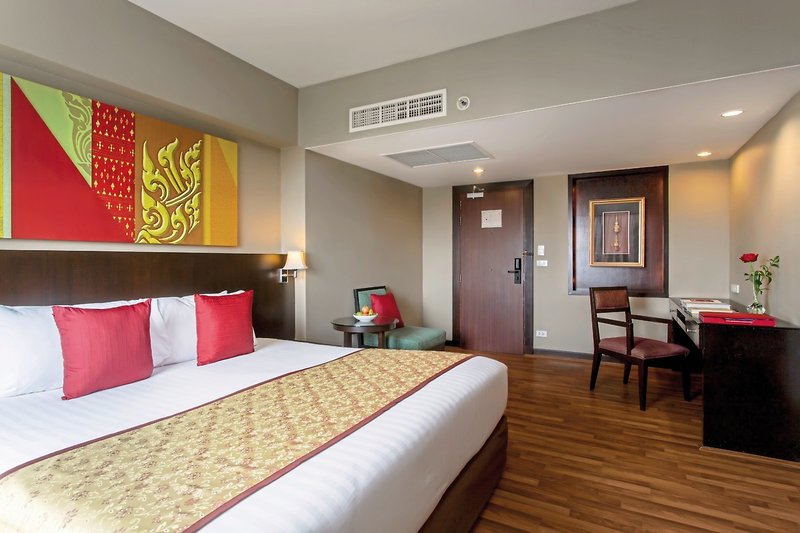 Ramada Plaza by Wyndham Bangkok Menam Riverside 11