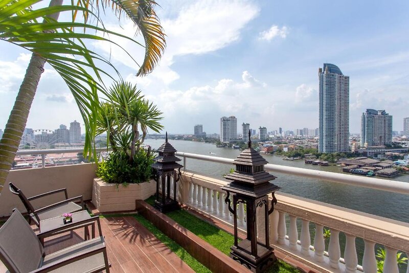 Ramada Plaza by Wyndham Bangkok Menam Riverside 1
