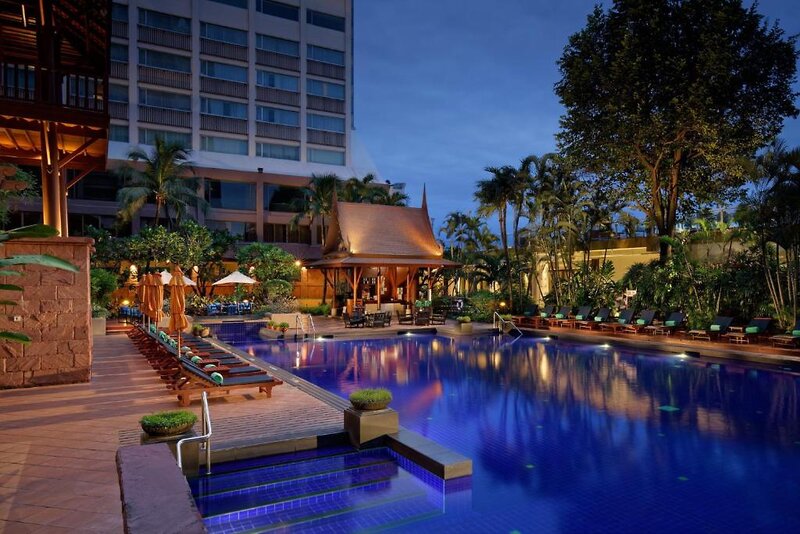 Ramada Plaza by Wyndham Bangkok Menam Riverside 5