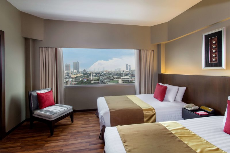 Ramada Plaza by Wyndham Bangkok Menam Riverside 13