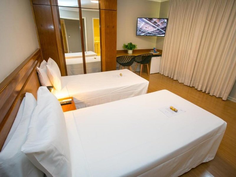 Acapulco Copacabana 14 - Room Example