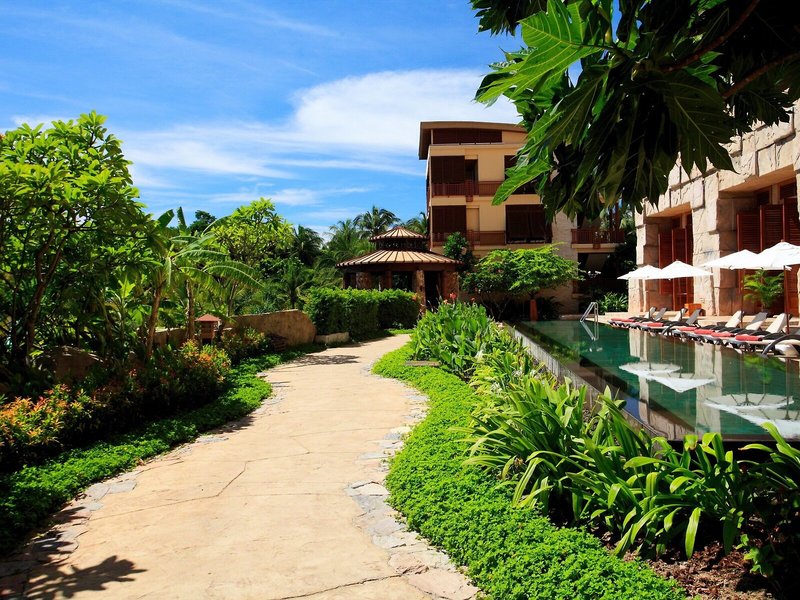 Centara Grand Mirage Beach Resort 3