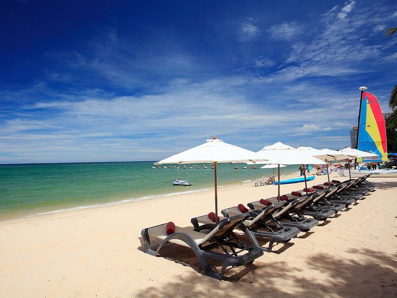 Centara Grand Mirage Beach Resort 7