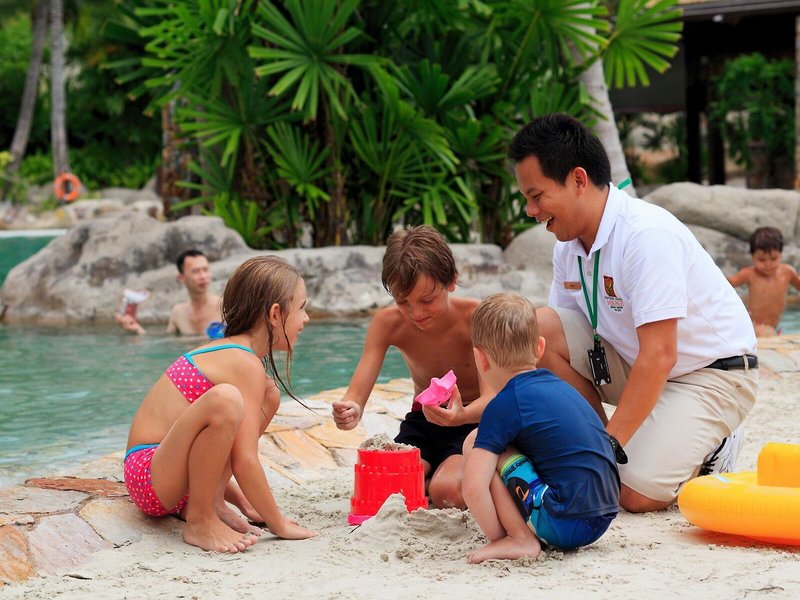 Centara Grand Mirage Beach Resort 12