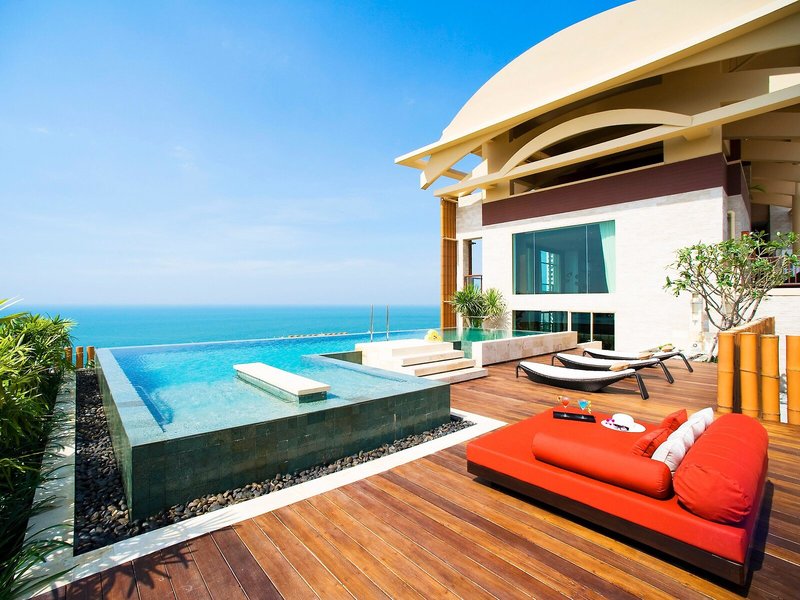 Centara Grand Mirage Beach Resort 17
