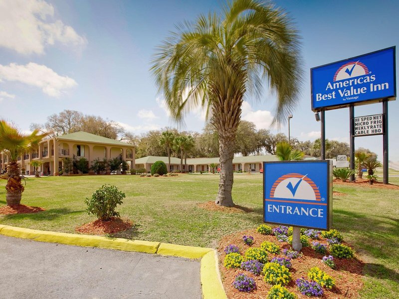 Novotel Rayong Rim Pae Resort Hotel 1