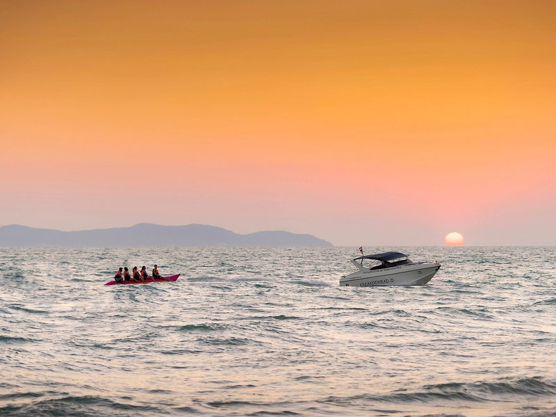 Novotel Rayong Rim Pae Resort Hotel 6