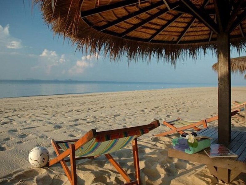 Novotel Rayong Rim Pae Resort Hotel 9