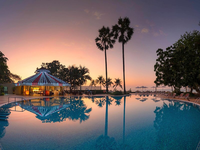 Novotel Rayong Rim Pae Resort Hotel 15