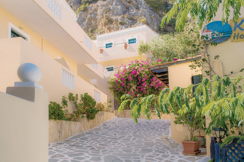 Kyra Panagia 4 - Garden