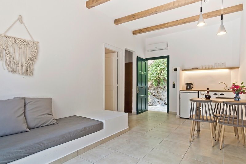 Kyra Panagia 16 - Room Example