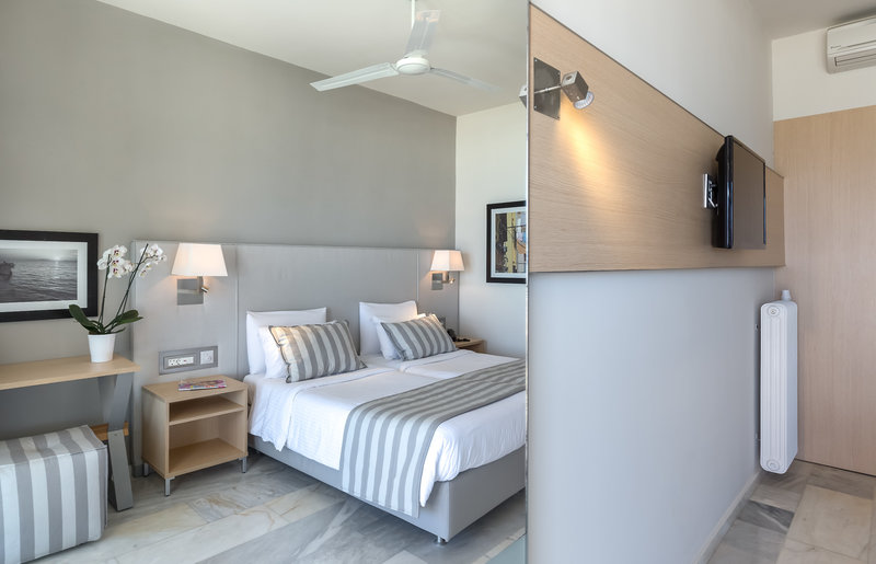 Acharavi Beach Hotel 17