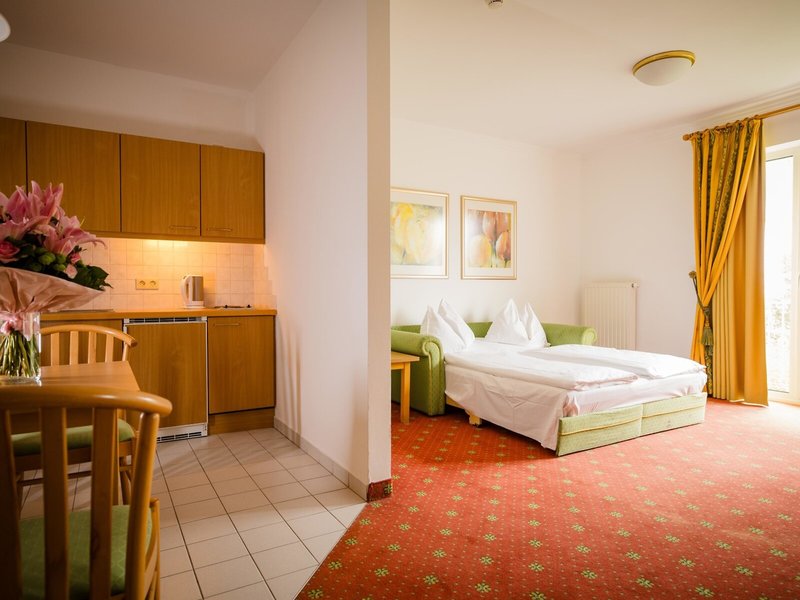 Thermenhotel Vier Jahreszeiten 9