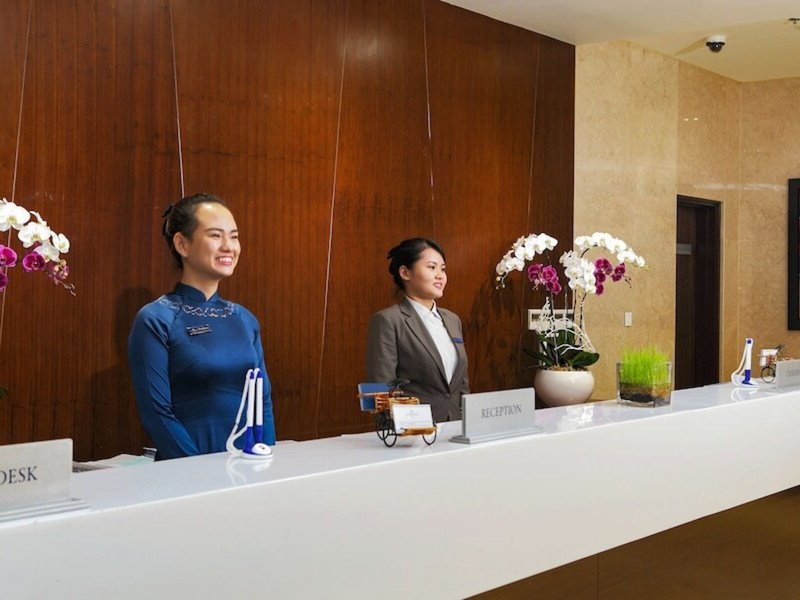 Central Palace Hotel 16