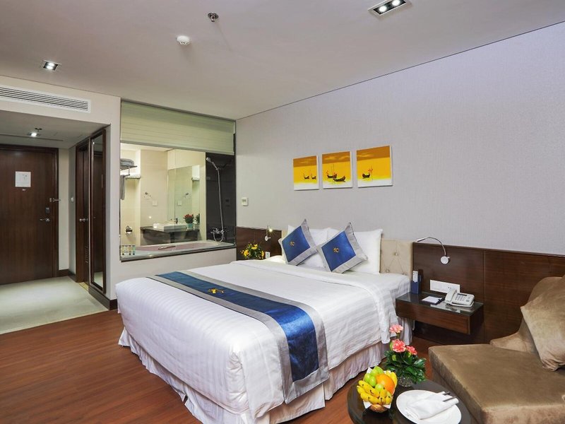 Central Palace Hotel 29