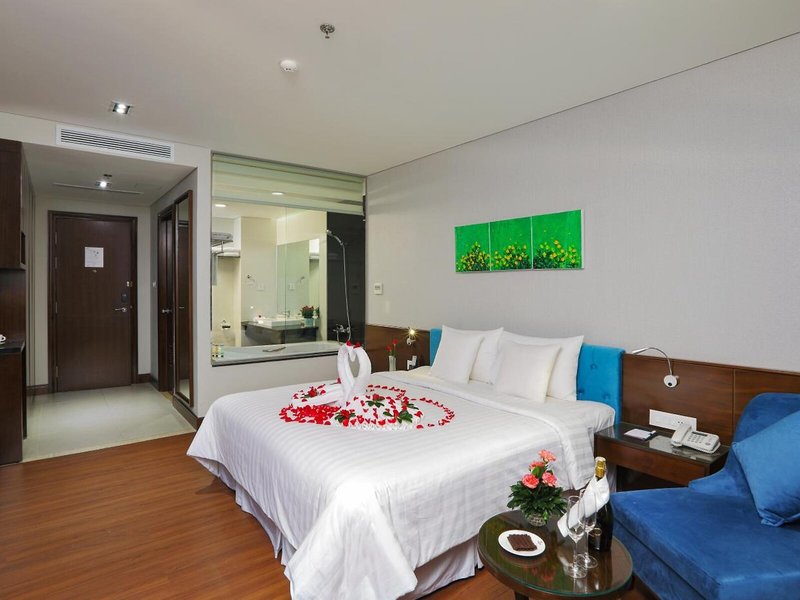 Central Palace Hotel 31