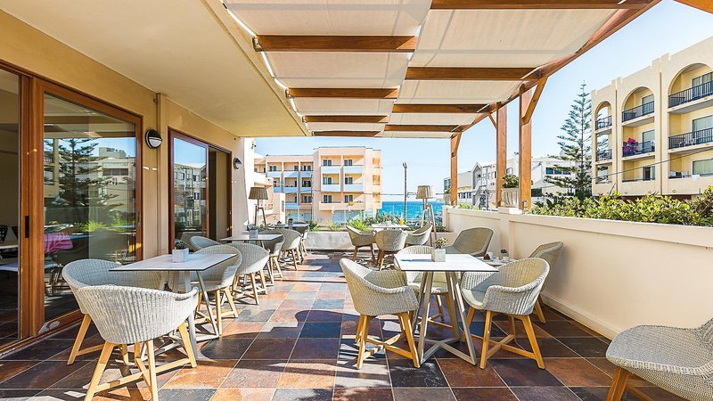 Theartemis Palace 9