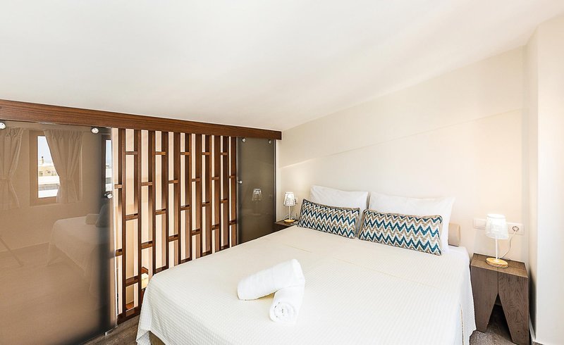 Theartemis Palace 23