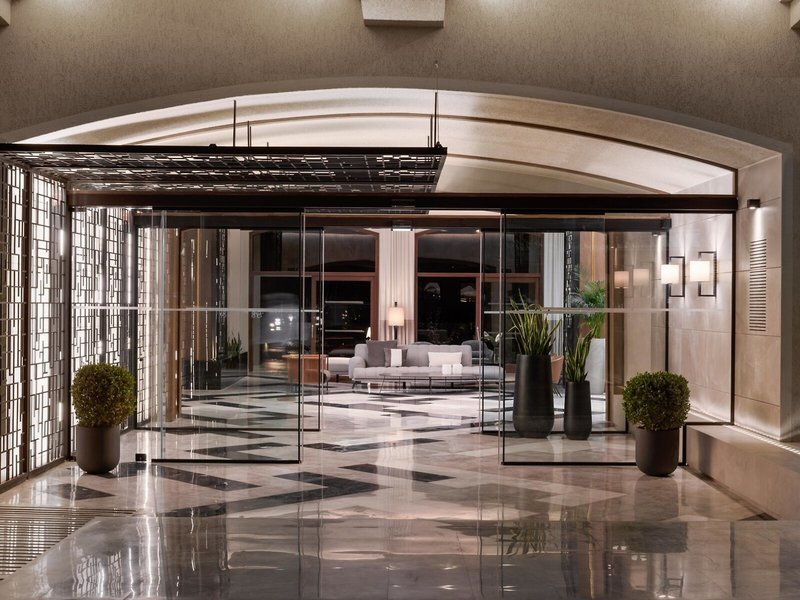 Theartemis Palace 13