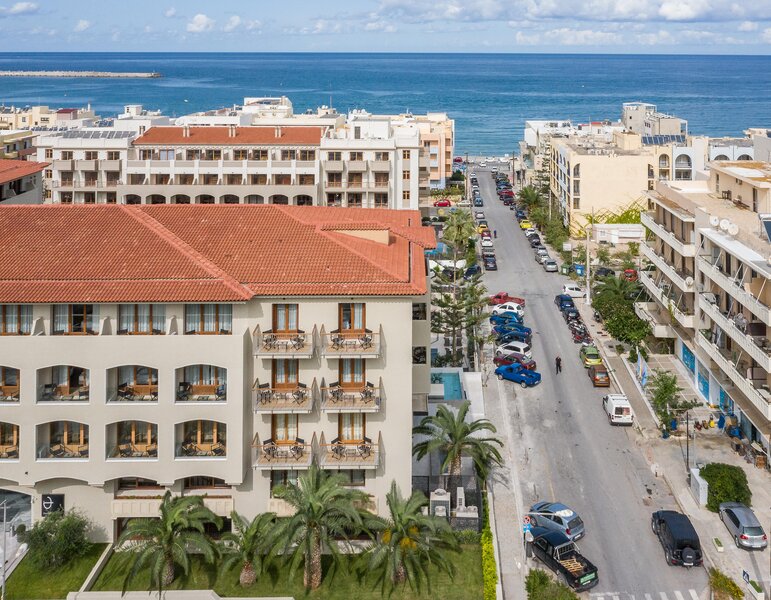 Theartemis Palace 56