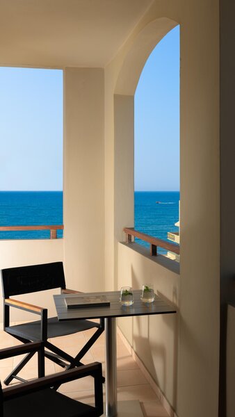 Theartemis Palace 71