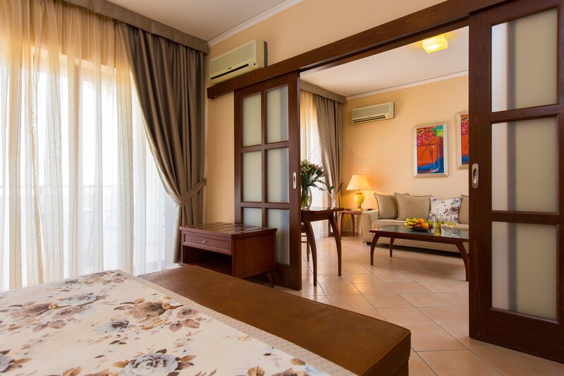 Theartemis Palace 72