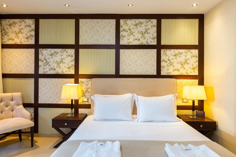 Theartemis Palace 89