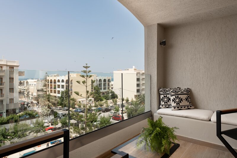Theartemis Palace 96