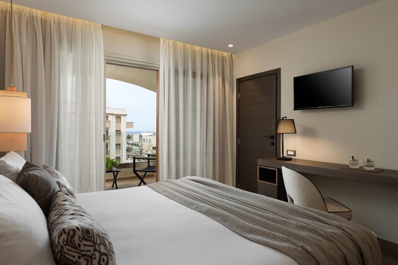 Theartemis Palace 97