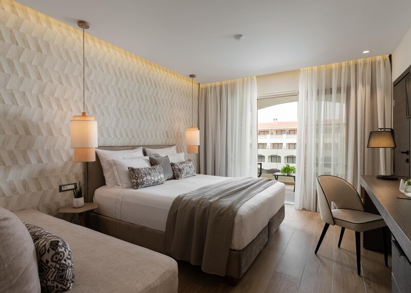 Theartemis Palace 99