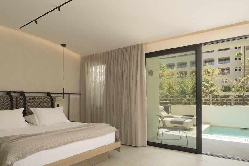 Theartemis Palace 135