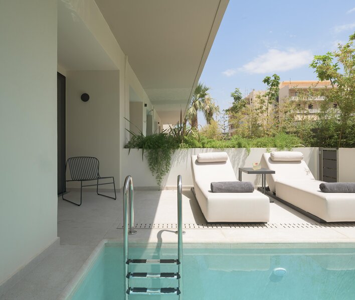 Theartemis Palace 161