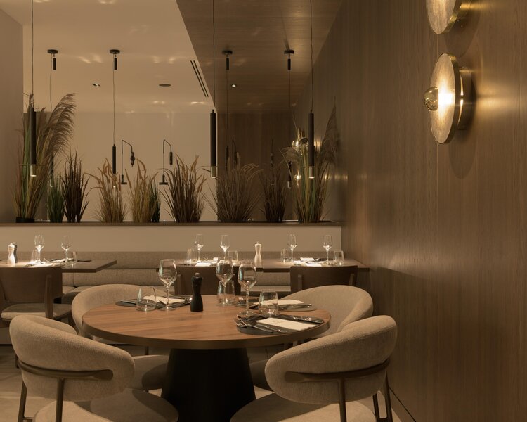 Theartemis Palace 246