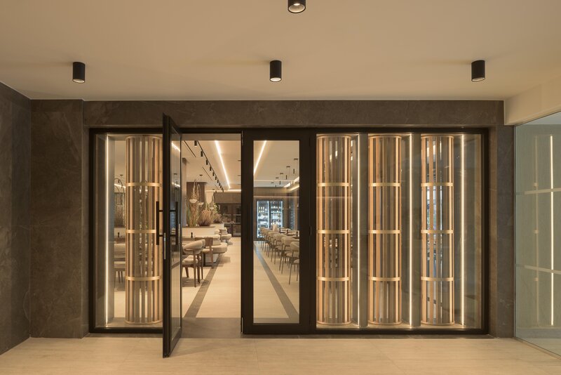 Theartemis Palace 263