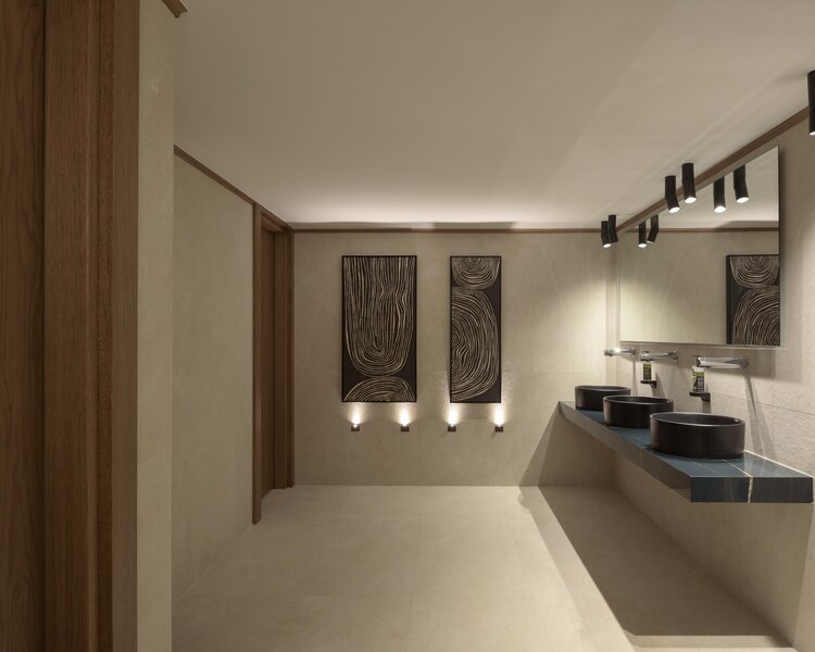 Theartemis Palace 277