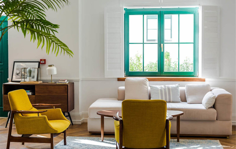 Brown Beach House 10