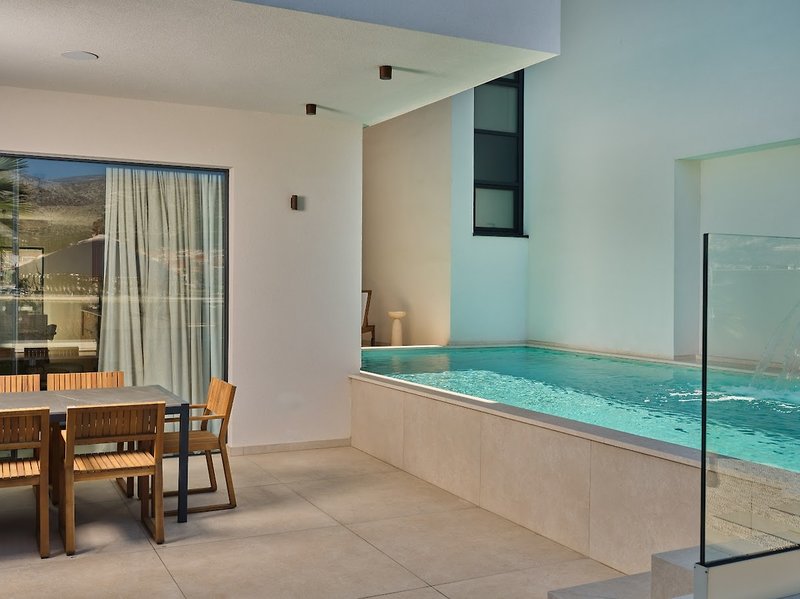 Brown Beach House 43