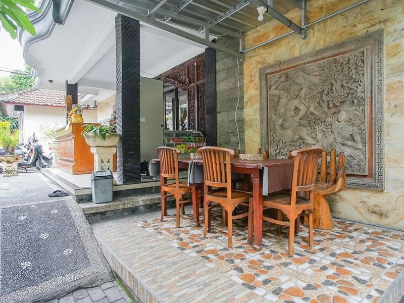 Mahendra Beach Inn 1