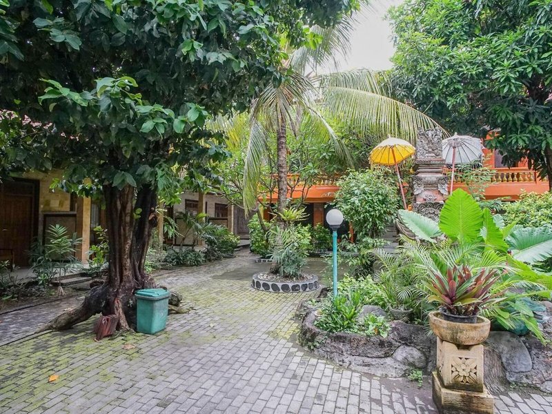 Mahendra Beach Inn 5