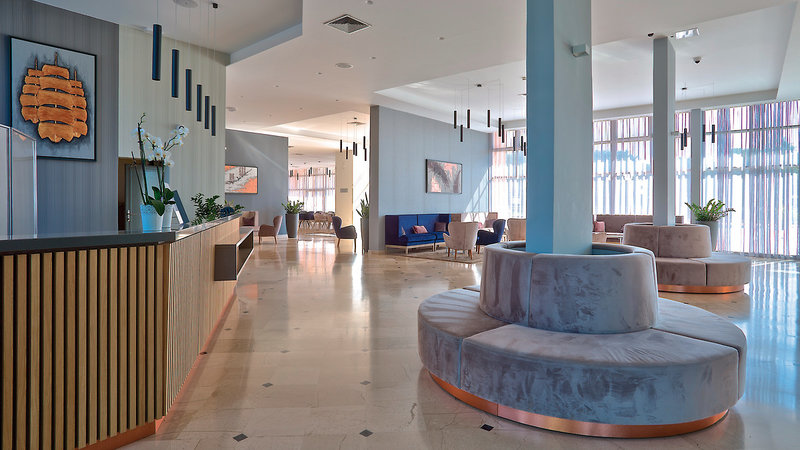 Arena Hotel Holiday 10