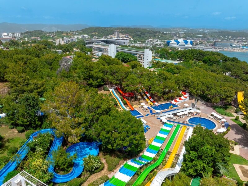 A Good Life Utopia Family Resort 32