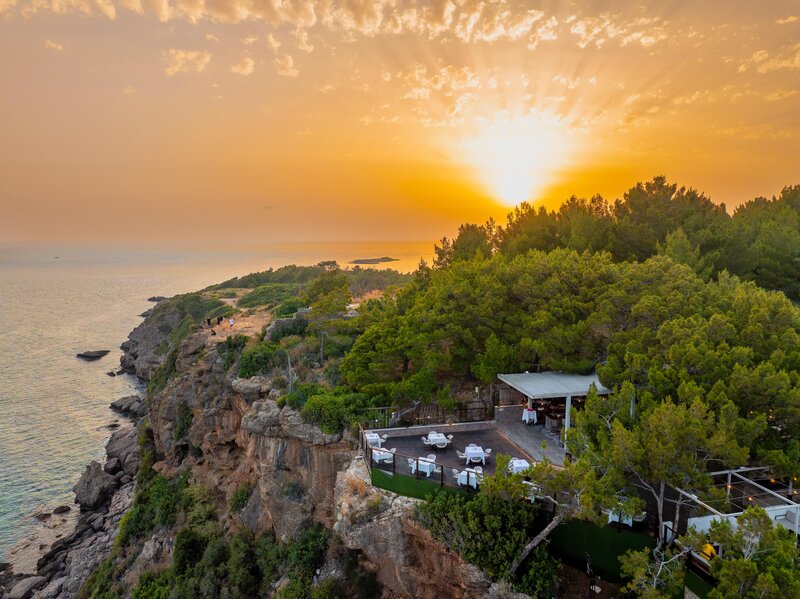 A Good Life Utopia Family Resort 50