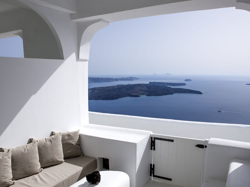 Andronikos Santorini 4