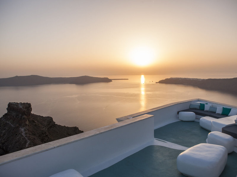 Andronikos Santorini 10