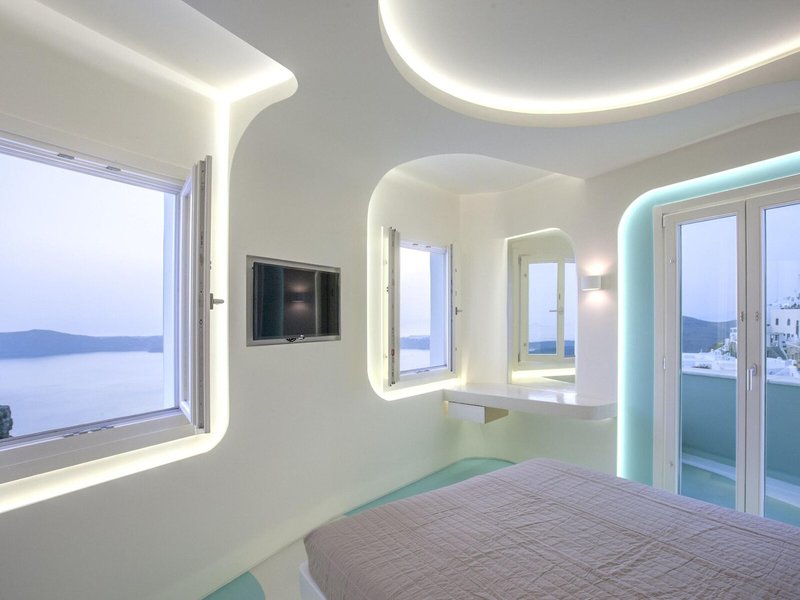 Andronikos Santorini 32